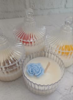شمع گل عطری ظرف دار